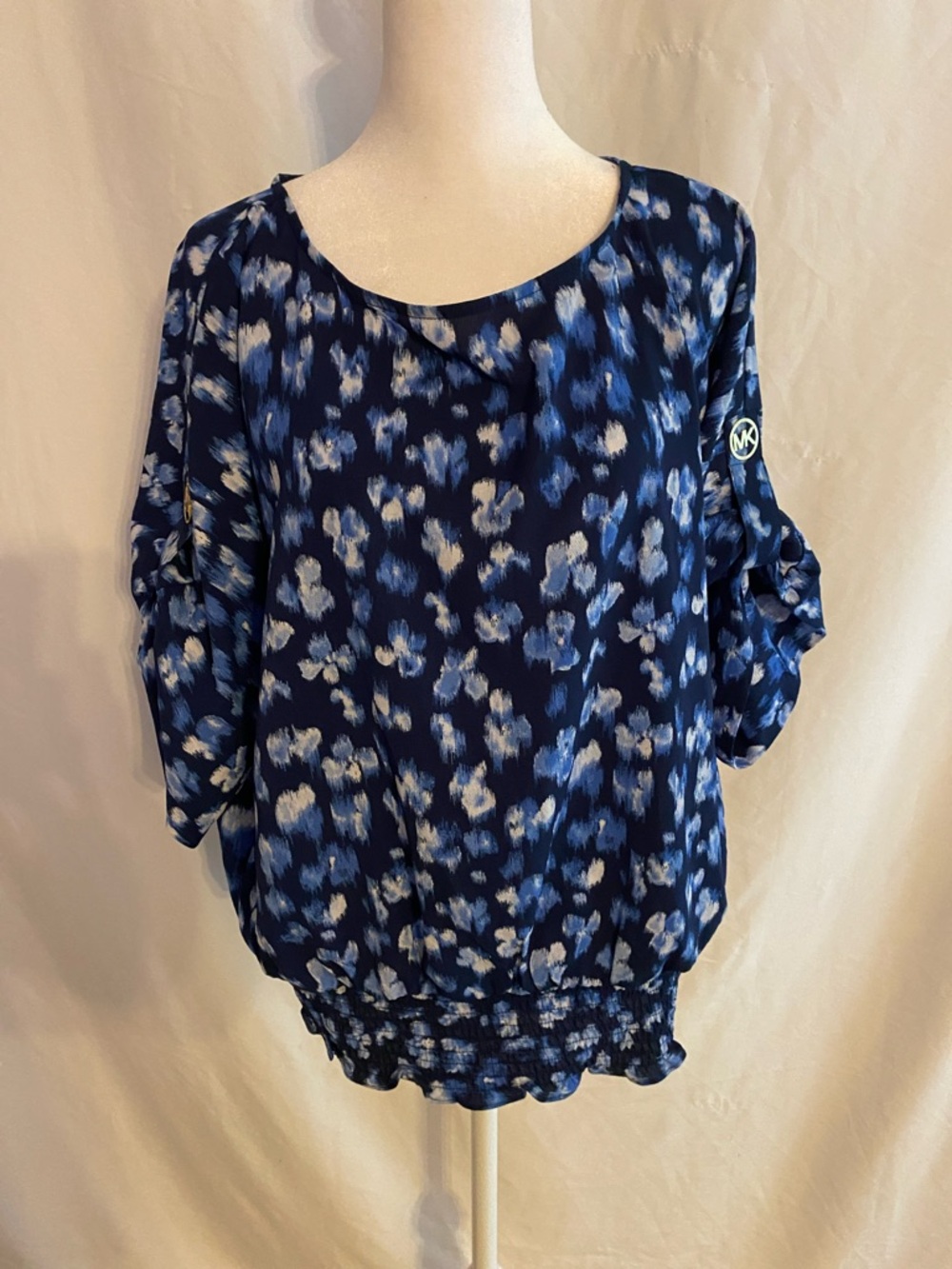 Michael Kors Women's XL blue Floral Print Blouse Roll‎ Tab Sleeve banded bottom